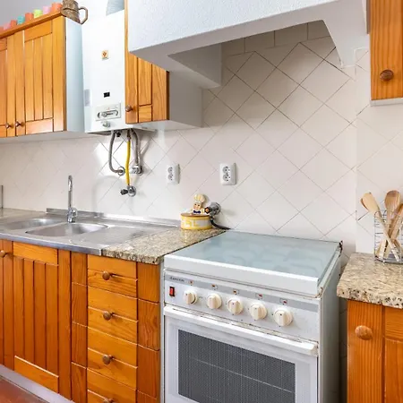 Apartamento 2 Bdr With Balcony & Pool By Lovelystay