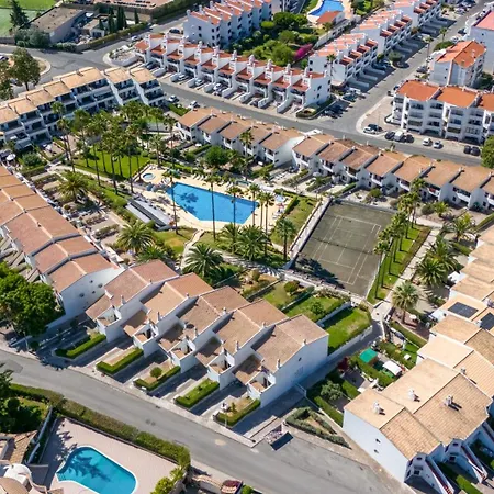 2 Bdr With Balcony & Pool By Lovelystay Apartamento Albufeira