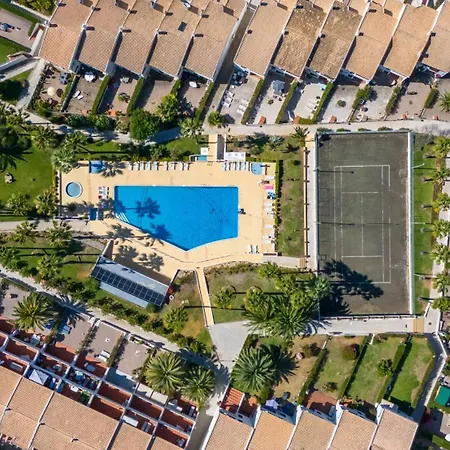 דירה 2 Bdr With Balcony & Pool By Lovelystay *